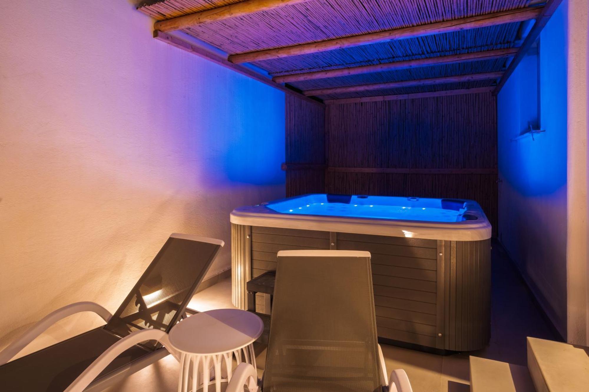Hotel Paradise (adults Only)