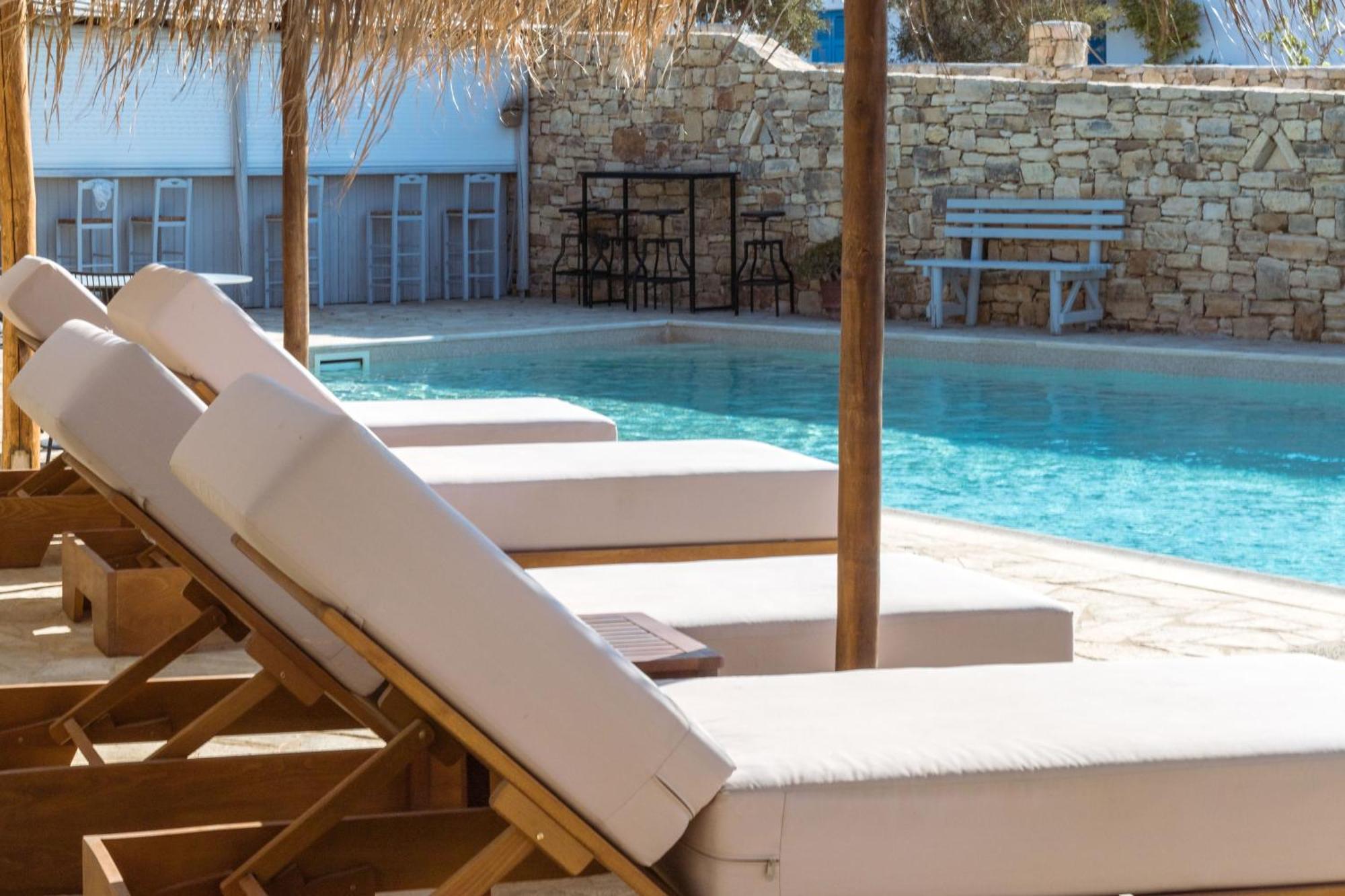 Paradise (adults Only) 3*